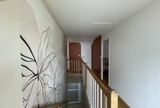 La Gamme Colorée Applicateur Béton Ciré Enduit ciré Façades Façadier Imperméabilisation Nettoyage Papier peint Parqueteur Peintre Peintre d'extérieur Peintre d'intérieur Peintre en décor Peinture à effet Peinture métallisée Pose Protection à base de résine Ravalement Stucco Toile de verre Traitement humidité