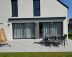 Une protection solaire grand format pour un confort optimal en terrasse☀️🥽🌴 Concepteur de pergola et store Fenêtrier Menuisier Storiste