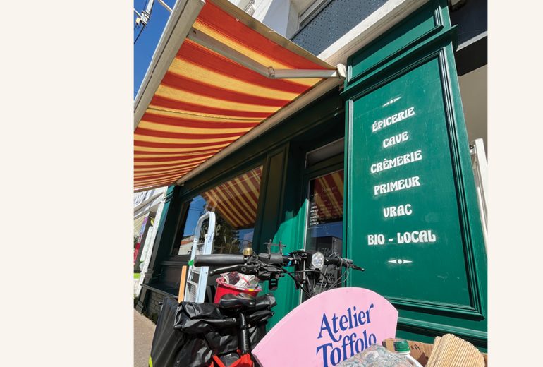 Lettrage pour devanture Artiste peintre Peintre Peintre d'intérieur Peintre en lettres