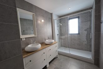 salle de bain plombiers chauffagistes SARL RPC à Saint-Nazaire