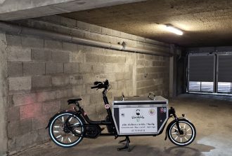 Elecàvélo Électricien Installation de câblage électrique Installation de détecteur de fumée Installation de lumières LED d’intérieur Installation de tableau électrique Pose de chauffage électrique Pose de compteur électrique Pose de disjoncteur différentiel Rénovation Electricien Réparation de sonnette Ventilation