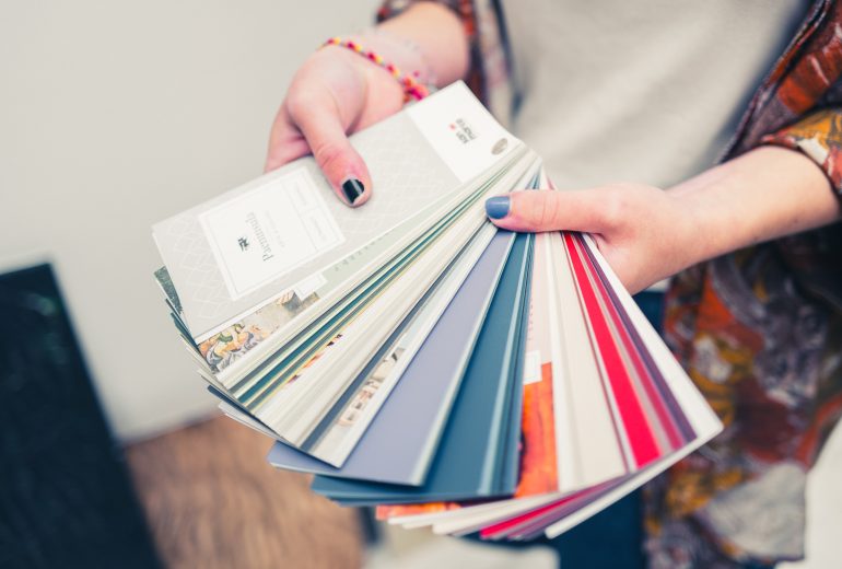 đš Une prestation « tout-en-un » : du logo au mur ! âš Artiste peintre Peintre Peintre d'intĂ©rieur Peintre en lettres