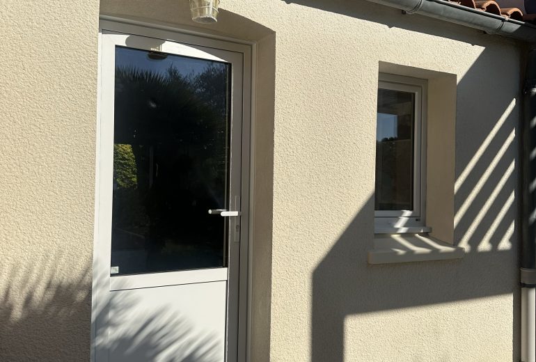 Découvrez notre toute dernière réalisation signée Bournigal ! Fenêtrier Installateur de pergola et store Installateur de portails et portes de garage Menuisier Réparateur de portails et portes de garage Réparateur de volets Storiste