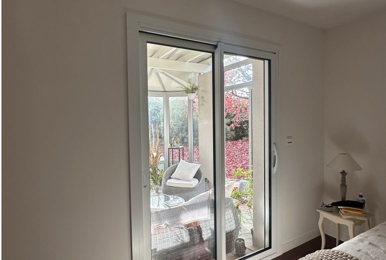 Découvrez notre nouvelle réalisation en menuiserie aluminium 🪟 Fenêtrier Installateur de pergola et store Installateur de portails et portes de garage Menuisier Réparateur de portails et portes de garage Réparateur de volets Storiste