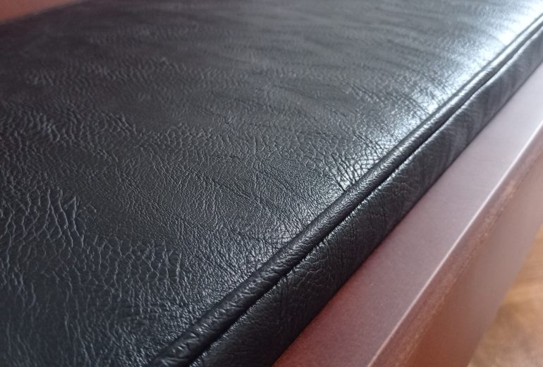 Hivers - Printemps - Eté 2025 Couturier Décorateur de meubles Tapissier Décorateur