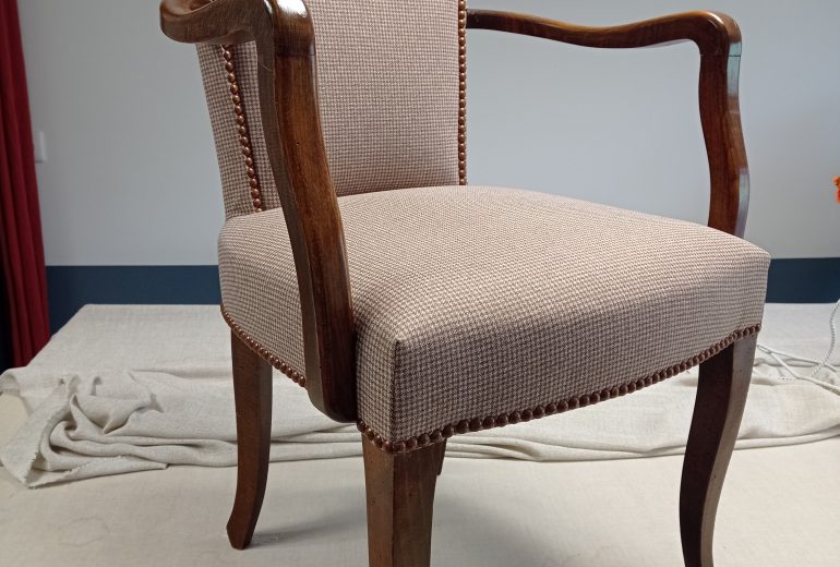 Hivers - Printemps - Eté 2025 Couturier Décorateur de meubles Tapissier Décorateur