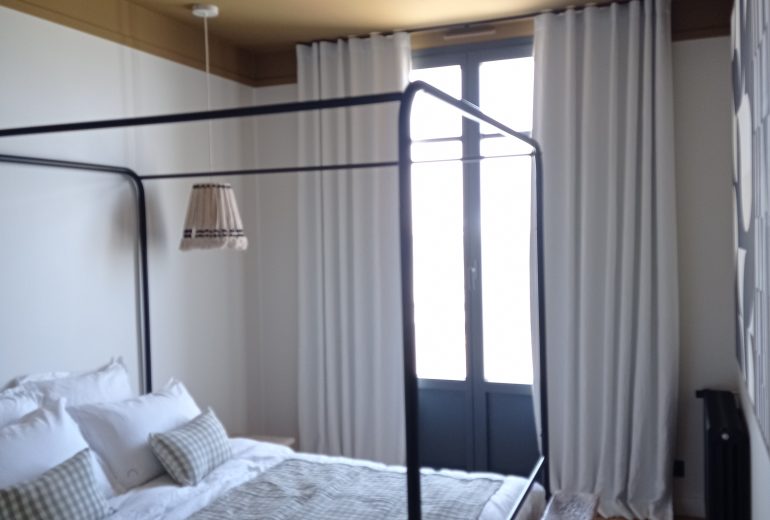 Hivers - Printemps - Eté 2025 Couturier Décorateur de meubles Tapissier Décorateur