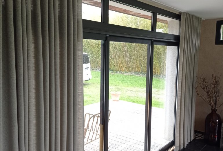 Hivers - Printemps - Eté 2025 Couturier Décorateur de meubles Tapissier Décorateur