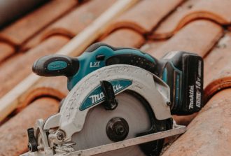 ED Ouest Couverture Couvreur Étancheur Poseur de gouttière Zingueur