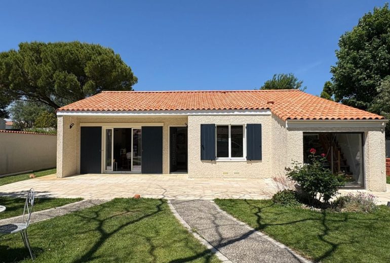 Réparation toiture en Loire-Atlantique : un chantier qui redonne de l'énergie Couvreur Étancheur Poseur de gouttière Zingueur