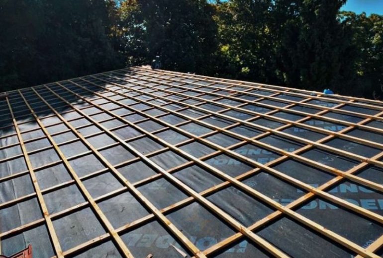 Réparation toiture en Loire-Atlantique : un chantier qui redonne de l'énergie Couvreur Étancheur Poseur de gouttière Zingueur