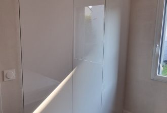 Atelier Jonath Agenceur Combles Espace professionnel Fabricant de mobilier Fabrication Menuisier Mobilier Parqueteur Parquets Portes Pose Pose Poseur de cuisine Rangement Salons et expositions Terrasses Volets