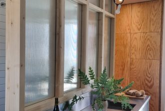 Atelier Jonath Agenceur Combles Espace professionnel Fabricant de mobilier Fabrication Menuisier Mobilier Parqueteur Parquets Portes Pose Pose Poseur de cuisine Rangement Salons et expositions Terrasses Volets