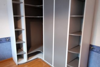 Atelier Jonath Agenceur Combles Espace professionnel Fabricant de mobilier Fabrication Menuisier Mobilier Parqueteur Parquets Portes Pose Pose Poseur de cuisine Rangement Salons et expositions Terrasses Volets