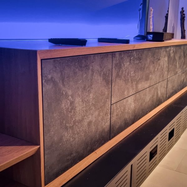 VSV44 Menuisier Réparateur de volets Serrurier Vitrier Volets