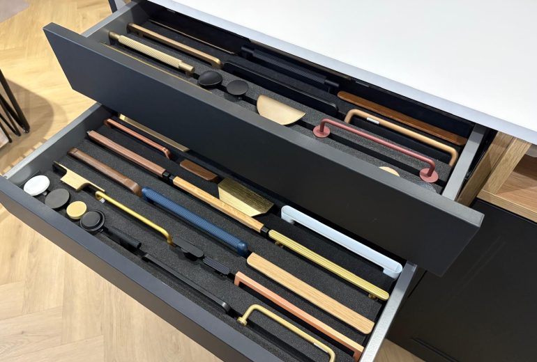 Matériauthèque Hestia Agencement Agenceur Concepteur de dressings et rangements Cuisiniste Designer d'espace Fabricant de mobilier Installateur de pergola et store Menuisier