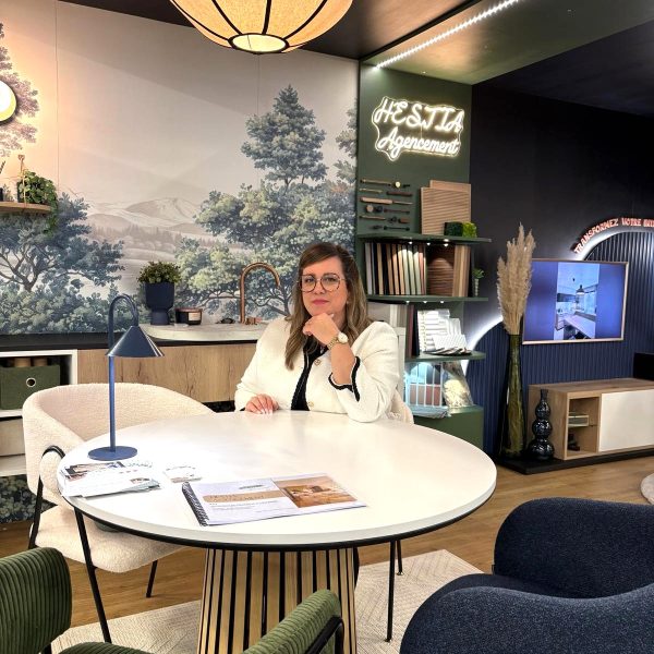 Geffroy Frères Agenceur Concepteur de dressings et rangements Cuisiniste Fabricant de mobilier Jointeur Menuisier Parqueteur Peintre Peintre d'extérieur Peintre d'intérieur Plaquiste