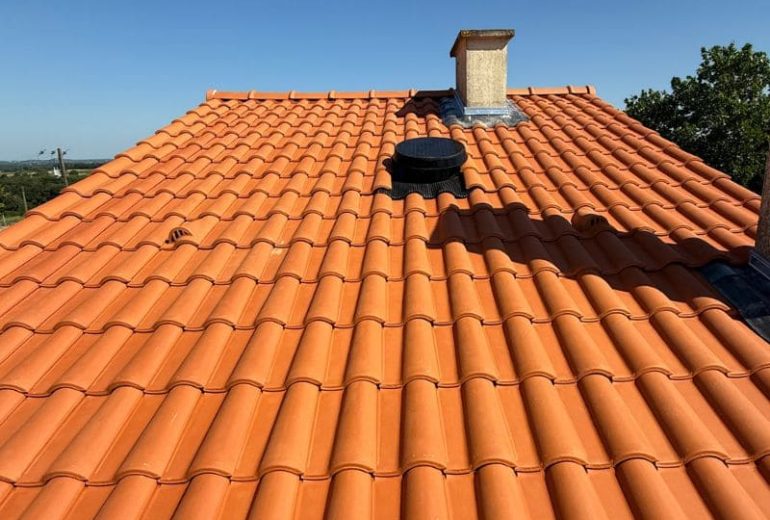 Entretien toiture à Nantes : pourquoi faire un contrôle avant l’été ? Couvreur Étancheur Poseur de gouttière Zingueur