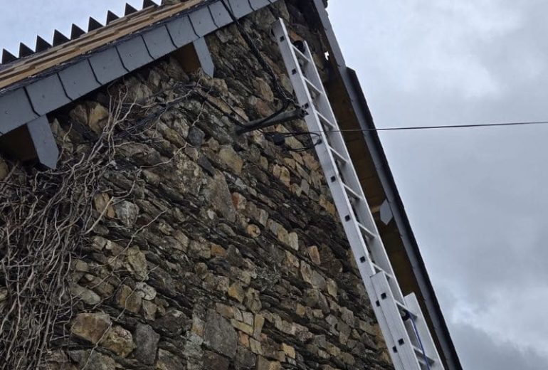 Remplacement toiture ardoise à Blain Couvreur Étancheur Poseur de gouttière Zingueur