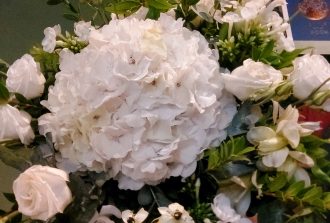 Bourgeon Fleuriste Baptême et naissance Bouquet de deuil Compositions florales Décorateur floral Événement Fleuriste Fleurs séchées Mariage Plantes