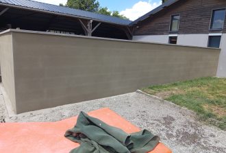 Langlais Maçonnerie Dalle de béton Fondation maison Maçon Murs Pose d'enduit Terrasse